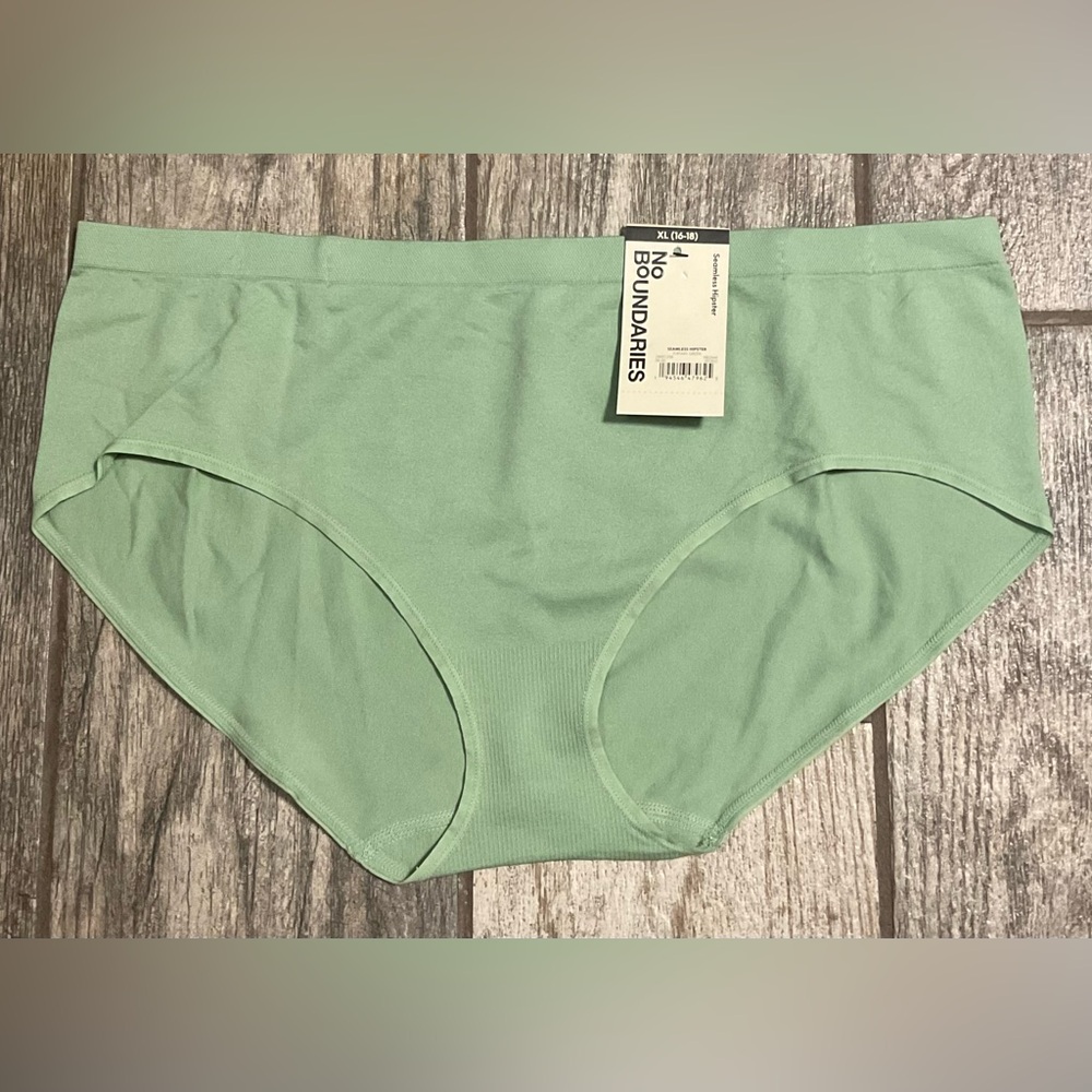 New Nobo, No Boundaries Seamless Hipster Panties Size XL or XXL Topiary Green
